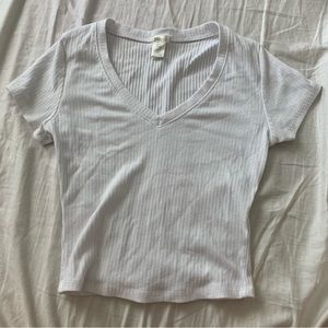 White Cropped V-neck Tight t-shirt
